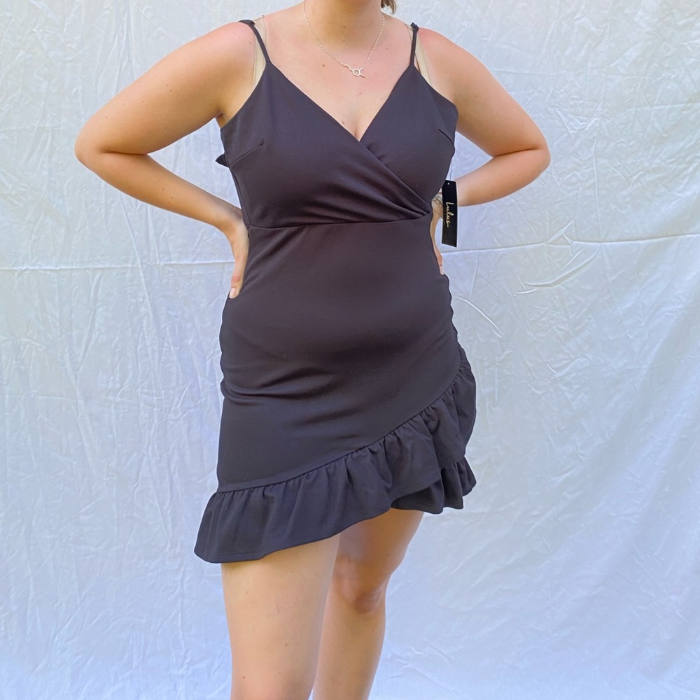Black Lulu’s Dress Ruffle Bodycon Vneck